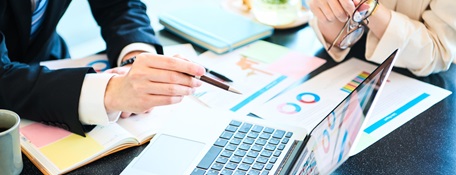 マーケティング戦略策定支援（Research Plus）